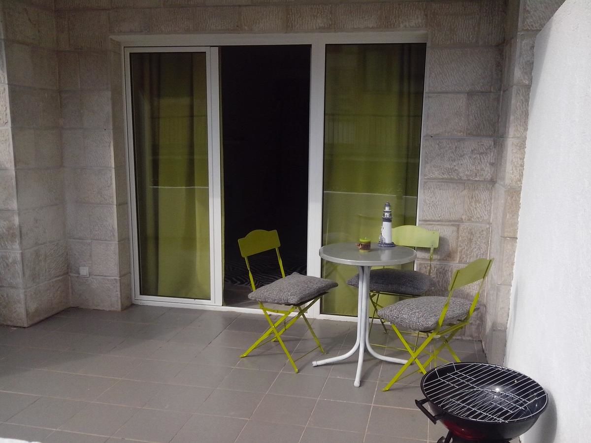 Апартаменты Location Apartments Херцег-Нови