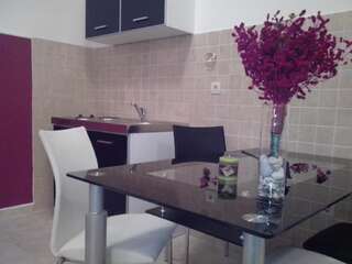 Апартаменты Location Apartments Херцег-Нови Улучшенные апартаменты-19